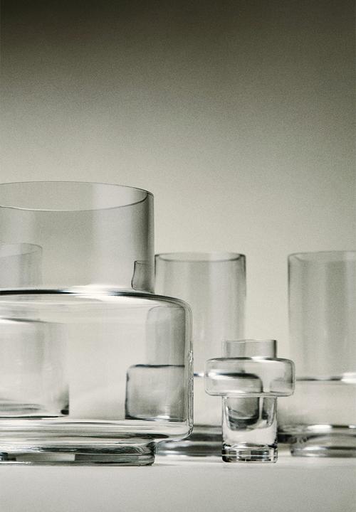 Tiered glass vase - transparent