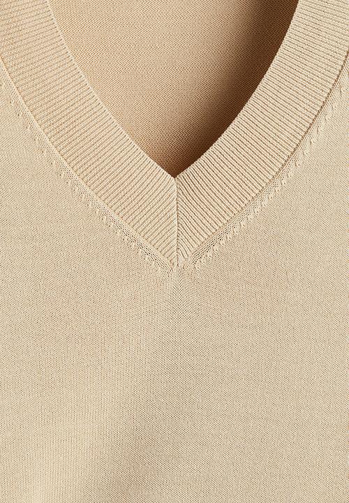 H&M - Regular fit fine-knit v-neck T-shirt - beige