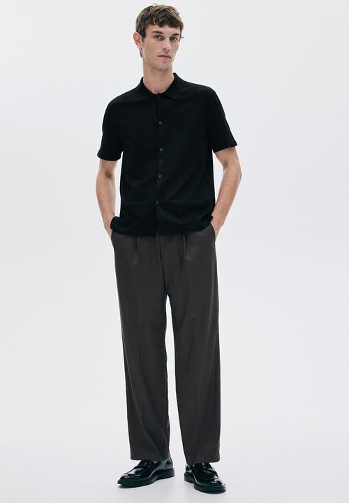 H&M - Regular fit knitted short-sleeved shirt - black