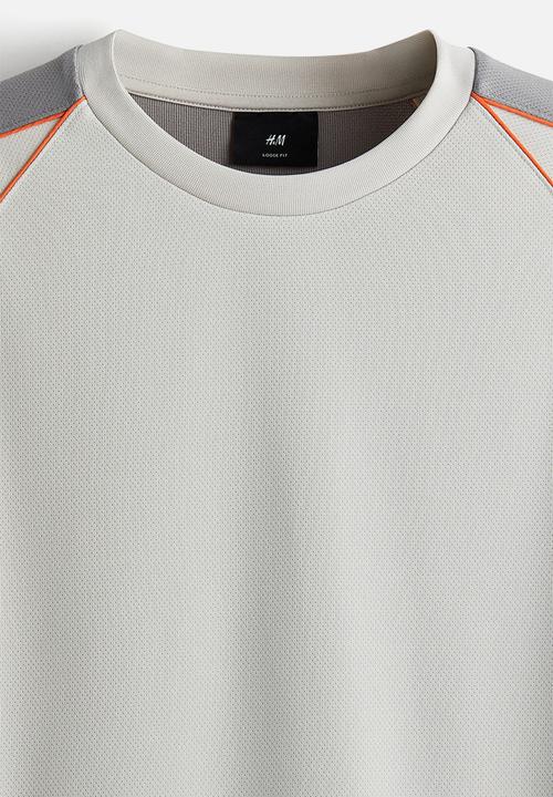 H&M - Loose fit long-sleeved mesh top - grey & colour block