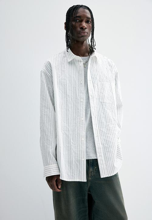 H&M - Relaxed fit shirt - white/pinstriped