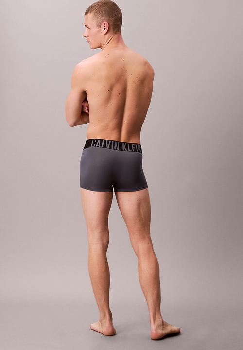 Calvin Klein - Low Rise Trunk 3Pk - Black, Royalty, Turbulence