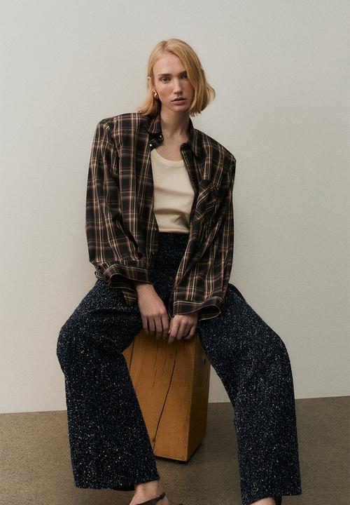H&M - Shoulder-pad shirt - black checked 