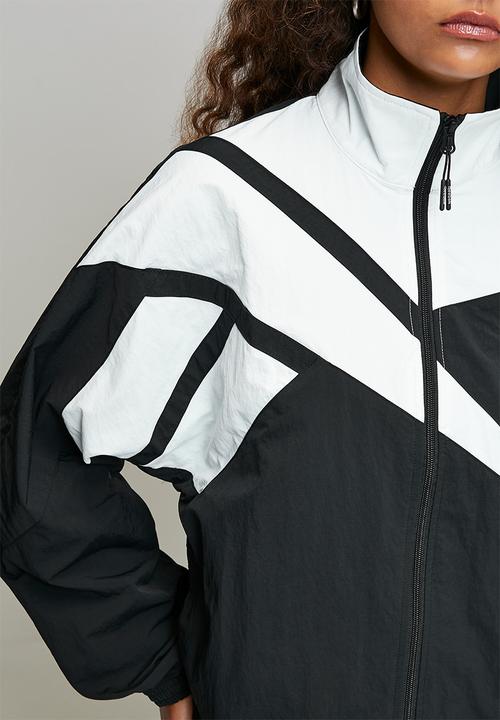 Reebok - Women'S Icon Open Hem Tracktop - Night Black/Classic White