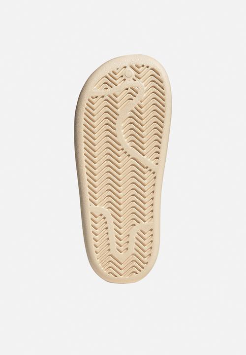 adidas Originals - ADILETTE 00s - sand strata/core black/NONE