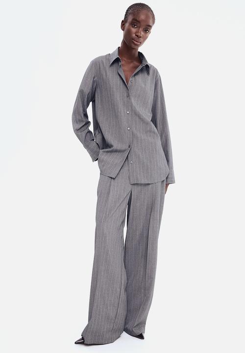 H&M - Long shirt - dark grey pinstriped