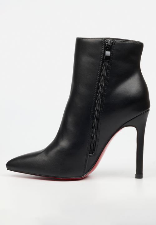 Miss Black - Boss 24 heel ankle boot - black