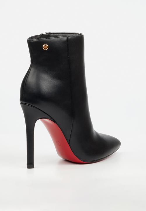 Miss Black - Boss 24 heel ankle boot - black