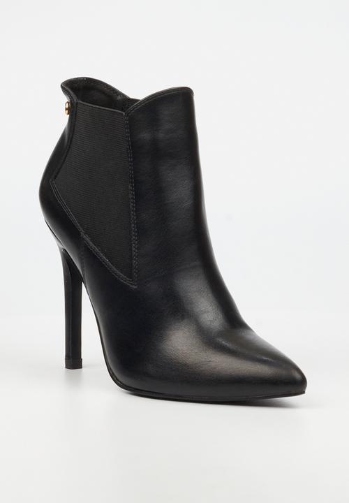 Miss Black - Boss 25 heel chelsea ankle boot - black