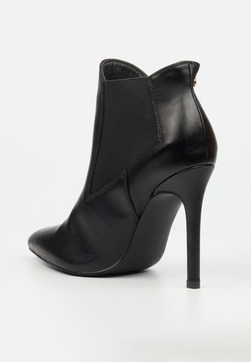 Miss Black - Boss 25 heel chelsea ankle boot - black