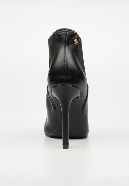Miss Black - Boss 25 heel chelsea ankle boot - black