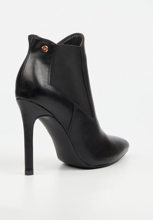 Miss Black - Boss 25 heel chelsea ankle boot - black