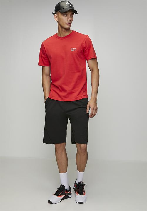 Reebok - CODY SMALL LOGO CREW NECK SS TEE - VECTOR RED
