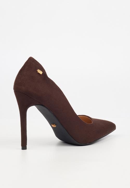 Miss Black - Lola 66 classic scallop heel - chocolate