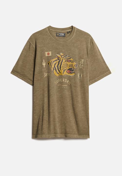 Superdry. - Campaign Souvenir Loose Tee - GMJ - Olive