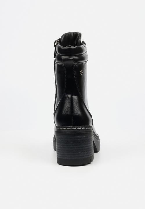 Miss Black - Mercy 2 lace up chunky ankle boot - black