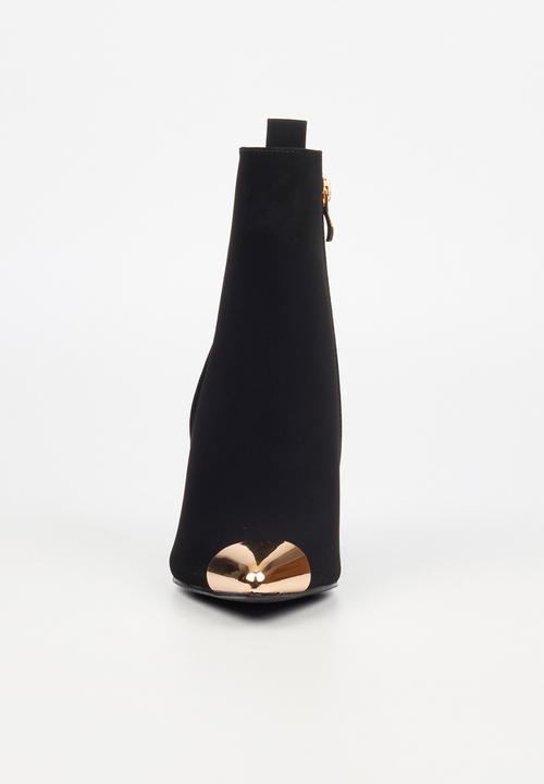 Miss Black - Moss 2 gold toe gusset heel ankle boot - black