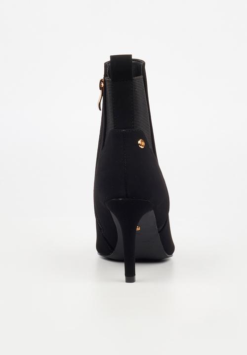 Miss Black - Moss 2 gold toe gusset heel ankle boot - black
