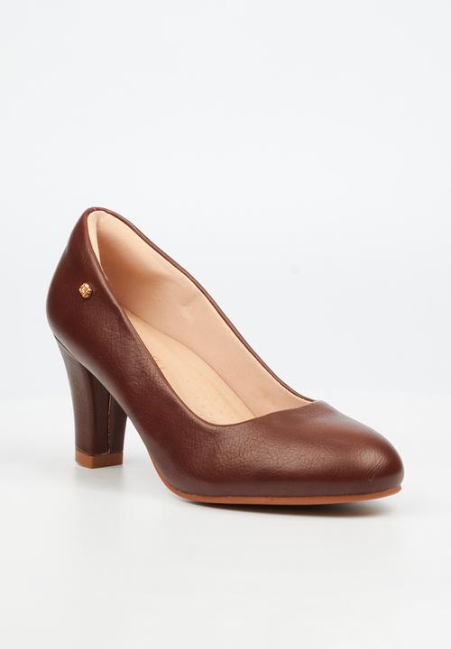 Butterfly Classics - Nerina 1 court heel - tan