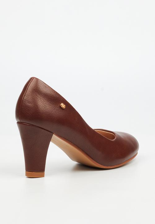 Butterfly Classics - Nerina 1 court heel - tan