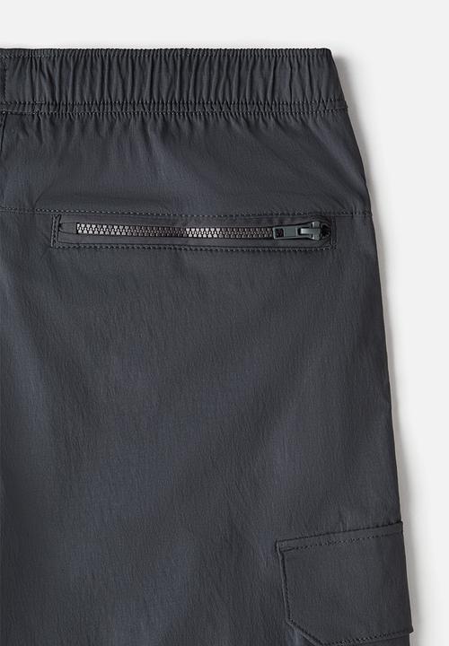 H&M - Regular fit nylon cargo trousers - dark grey