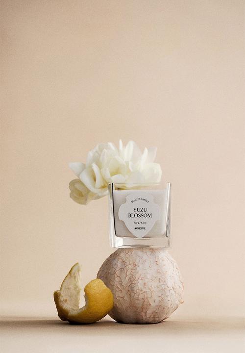 Small scented candle in glass holder - transparent