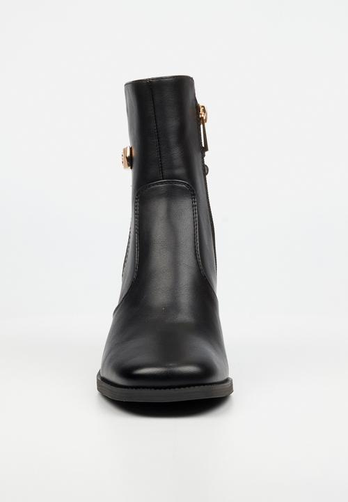 Butterfly Feet - Nikah 2 boot - black