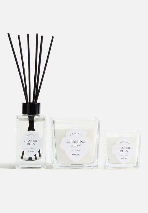 H&M - Small scented candle in glass holder - cilantro bliss