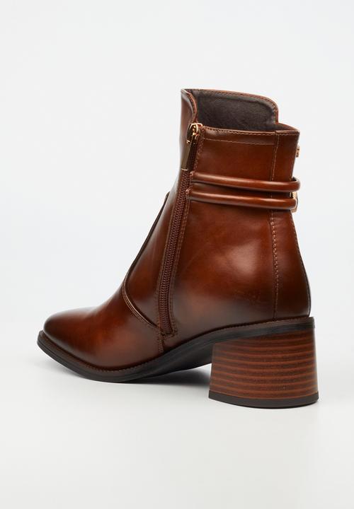 Butterfly Feet - Nikah 2 boot - chocolate