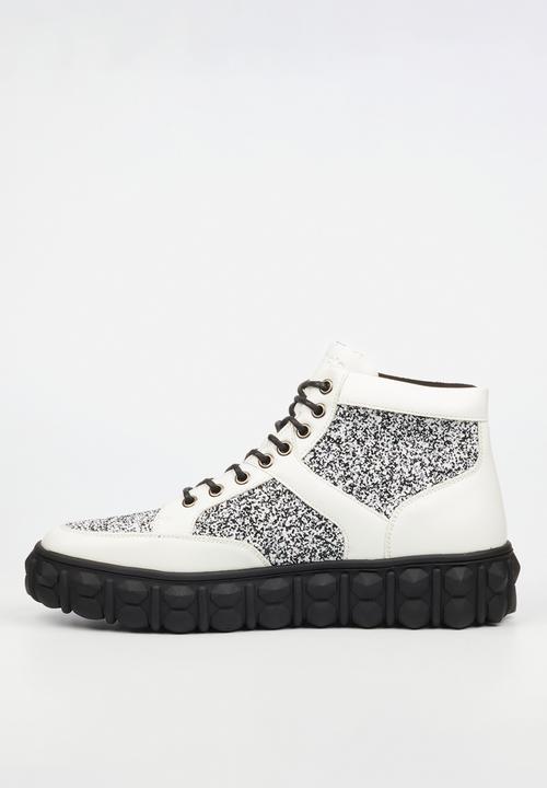 MAZERATA - PIGALE 12 - White
