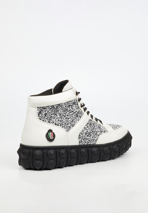 MAZERATA - PIGALE 12 - White