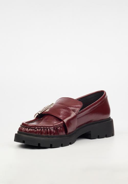 Butterfly Feet - Plush 2 loafer  - burgundy