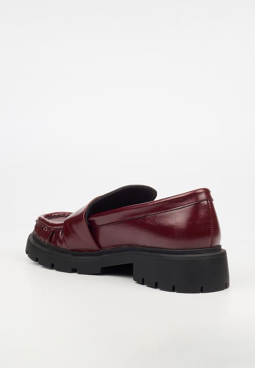 Butterfly Feet - Plush 2 loafer  - burgundy