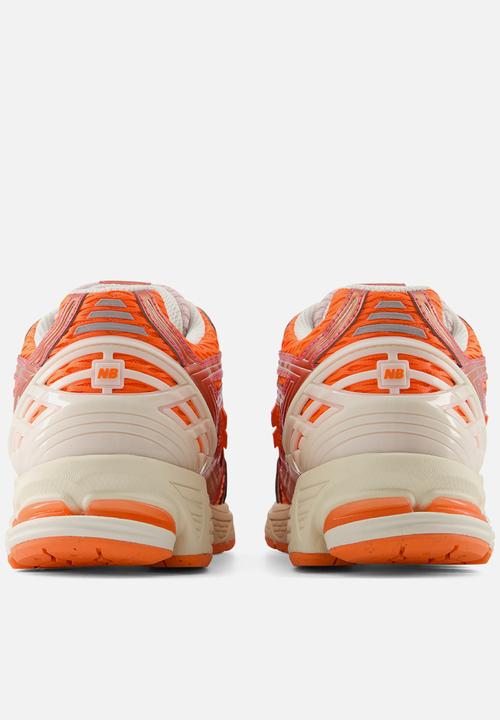 New Balance  - U1906R v1