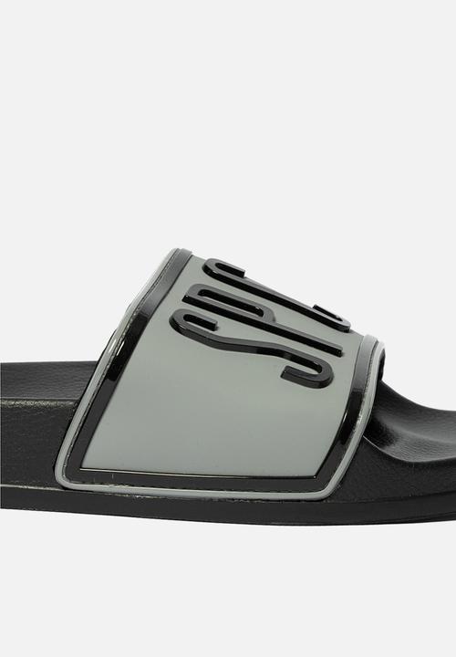 S.P.C.C - Packham Slider - Dunetella
