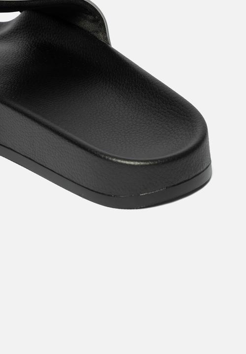 S.P.C.C - Packham Slider - Dunetella