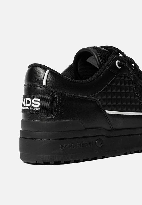 S.P.C.C - MDS Raider Sneakers - Black