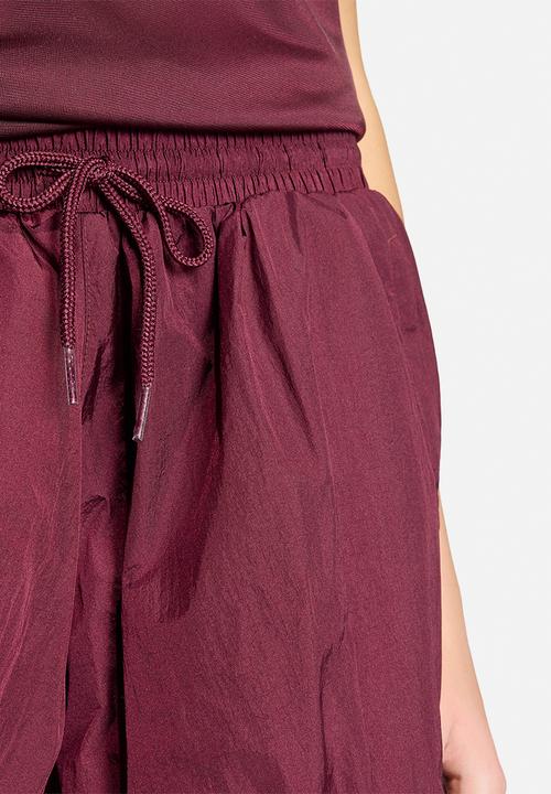 adidas Originals - Balloon Shorts - Maroon