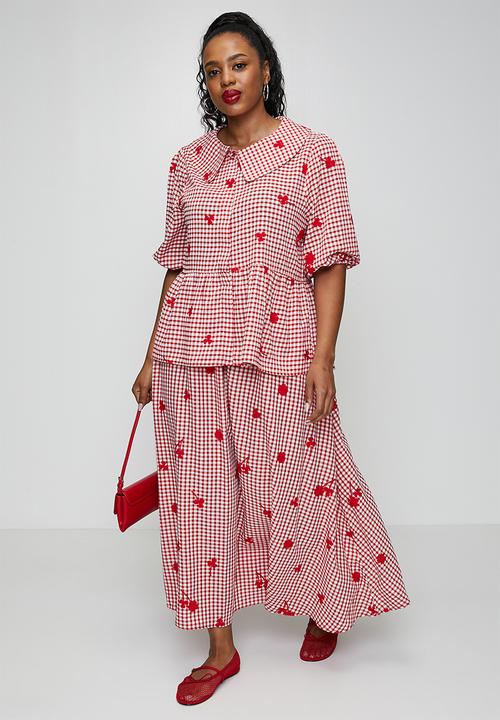 Me&B - Plus Embroidered Gingham Skirt - Red