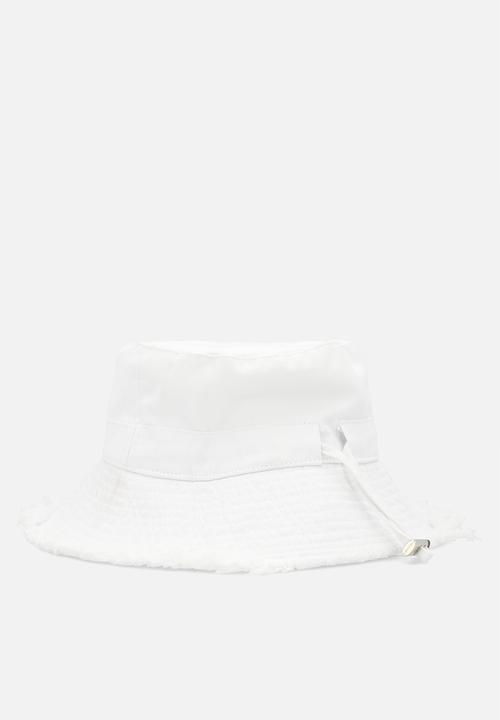 GALXBOY - WASHED COTTON HAT - WHITE