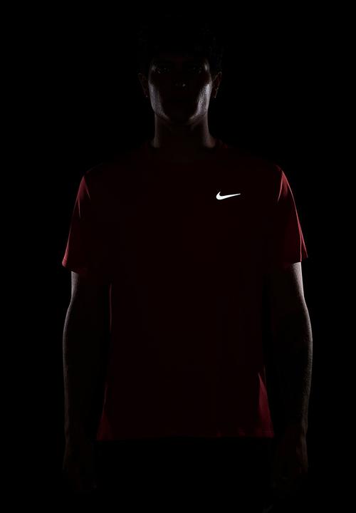 Nike - Miler  Dri-FIT UV Short-Sleeve Running Top - Red/Refelctive