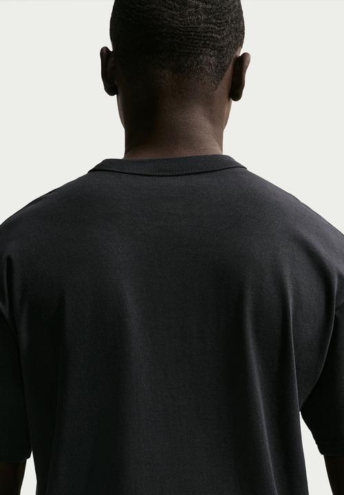 Nike - NSW Premium Essentials Sust T-Shirt- Black