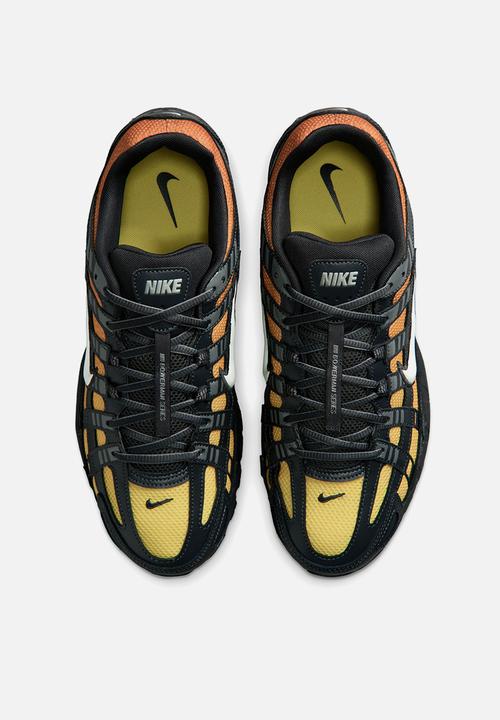 Nike - Nike P-6000