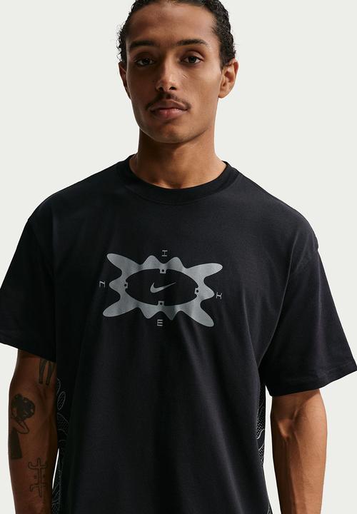 Nike - NSW LSE REFLECTIVE CYCLE Tee - Balck