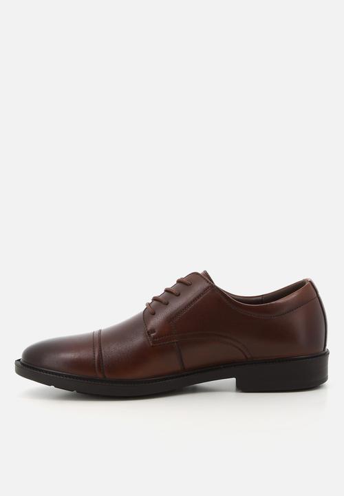 Hush Puppies - Reggie -  Two tone burnished dark tan
