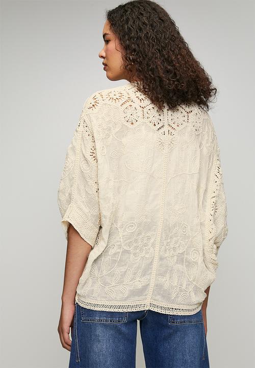 MANDI - Easy Wearing Batwing Sleeve Crochet 3 Buttoned Top - Beige