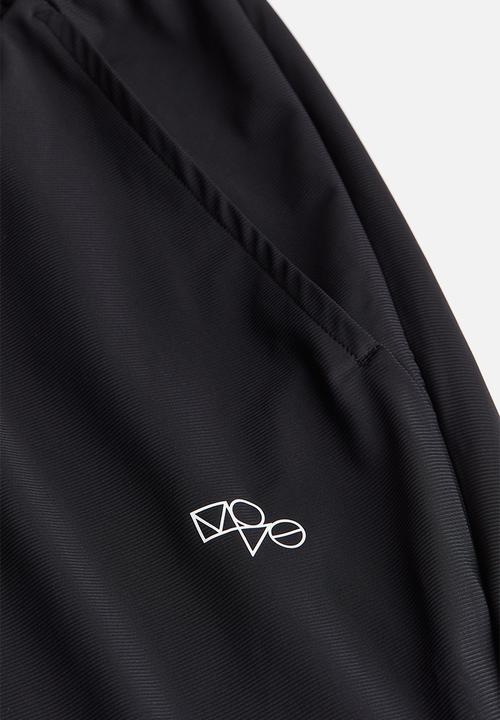 H&M - Slim fit sports trousers with drymove™ - black