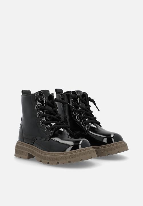 Pop Candy - Glossy faux leather lace-up boots - black