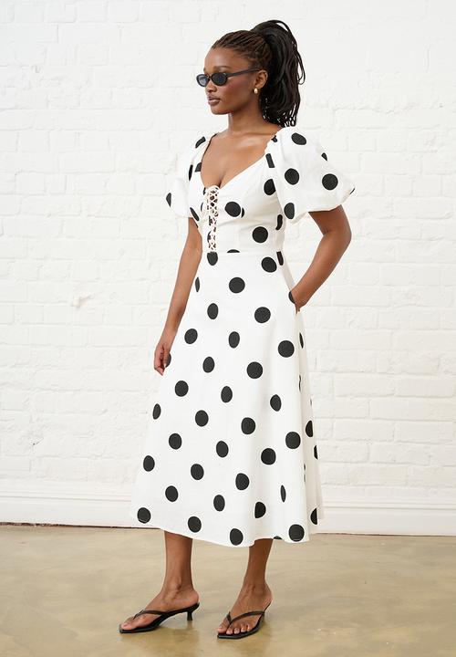 Me&B - Spot Linen Blend Dress with Lace Up Detail - White