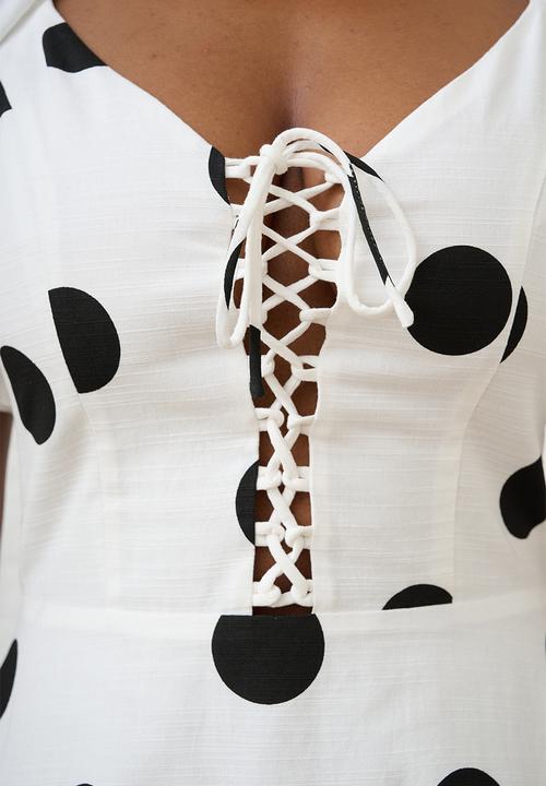 Me&B - Spot Linen Blend Dress with Lace Up Detail - White
